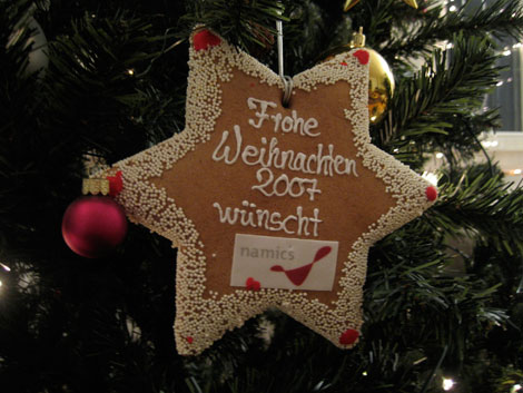 i-9f074c064b89410db0821e982592019e-namics-frohe-weihnachten-2007.jpg